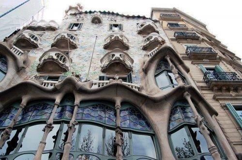 Spain (Barcelona and Besalu) – Spring 2008